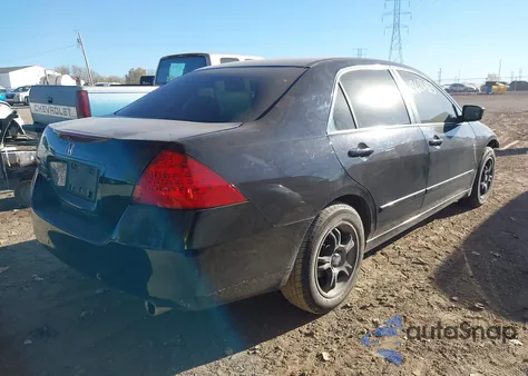 2006 Honda Accord 2.4 Se z USA, uszkodzony, nr VIN 1HGCM56356A088533